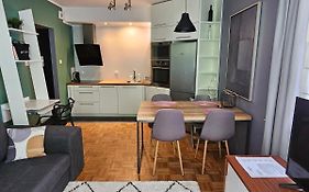 Apartament Rodzinny - całodobowe zakwaterowanie, bezpłatny parking